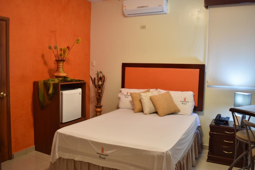San Francisco Apart Hotel Guayaquil Exterior foto